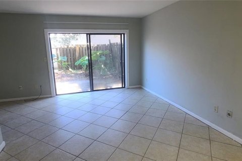 Touwnhouse à louer à Ocala, Floride: 2 chambres, 110.18 m2 № 2399337 - photo 3