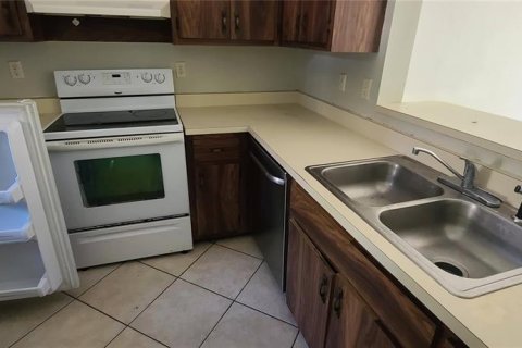 Touwnhouse à louer à Ocala, Floride: 2 chambres, 110.18 m2 № 2399337 - photo 2