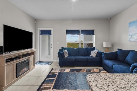 Touwnhouse à vendre à Holiday, Floride: 3 chambres, 133.78 m2 № 2138913 - photo 30