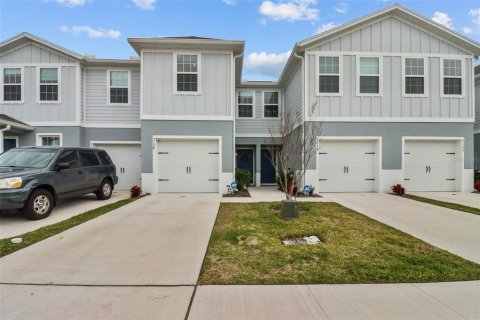 Touwnhouse à vendre à Holiday, Floride: 3 chambres, 133.78 m2 № 2138913 - photo 4
