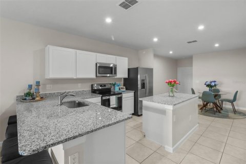 Touwnhouse à vendre à Holiday, Floride: 3 chambres, 133.78 m2 № 2138913 - photo 28