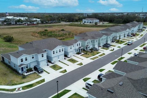 Touwnhouse à vendre à Holiday, Floride: 3 chambres, 133.78 m2 № 2138913 - photo 18