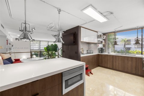Copropriété à vendre à Key Biscayne, Floride: 2 chambres, 135.64 m2 № 2428446 - photo 17
