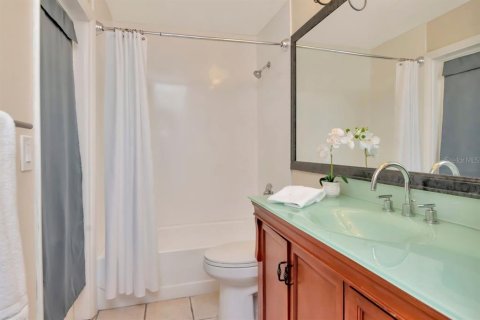Casa en venta en Tampa, Florida, 4 dormitorios, 158.31 m2 № 1855757 - foto 18