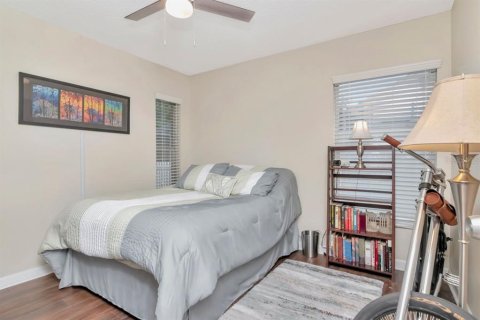 Casa en venta en Tampa, Florida, 4 dormitorios, 158.31 m2 № 1855757 - foto 19
