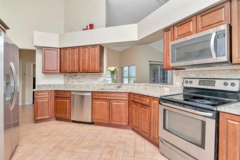 Casa en venta en Tampa, Florida, 4 dormitorios, 158.31 m2 № 1855757 - foto 7