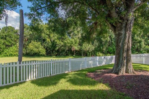 Casa en venta en Tampa, Florida, 4 dormitorios, 158.31 m2 № 1855757 - foto 25