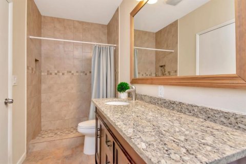 Casa en venta en Tampa, Florida, 4 dormitorios, 158.31 m2 № 1855757 - foto 14