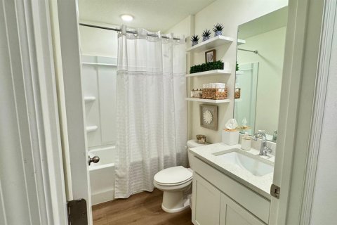 House in Port St. Lucie, Florida 3 bedrooms, 144.18 sq.m. № 2083406 - photo 16