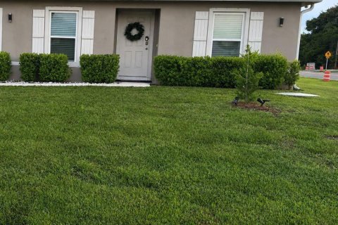 House in Port St. Lucie, Florida 3 bedrooms, 144.18 sq.m. № 2083406