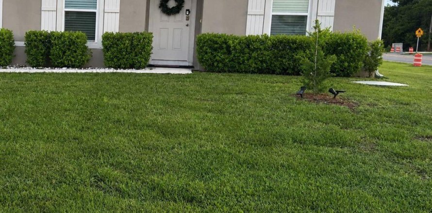 House in Port St. Lucie, Florida 3 bedrooms, 144.18 sq.m. № 2083406