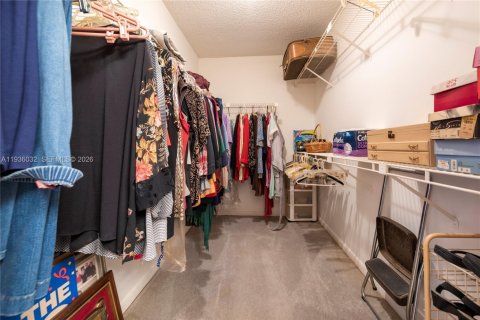 Copropriété à vendre à Tamarac, Floride: 2 chambres, 117.99 m2 № 1998241 - photo 3