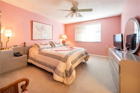 Copropriété à vendre à Tamarac, Floride: 2 chambres, 117.99 m2 № 1998241 - photo 6