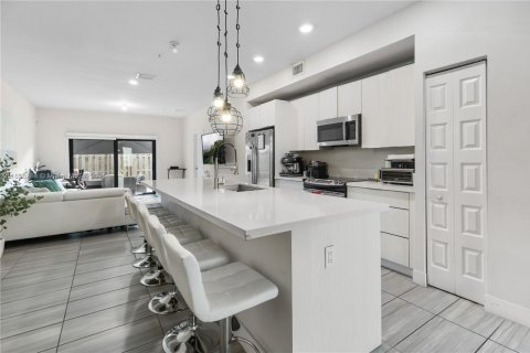 Copropriété à vendre à Doral, Floride: 3 chambres, 114.83 m2 № 1966203 - photo 7
