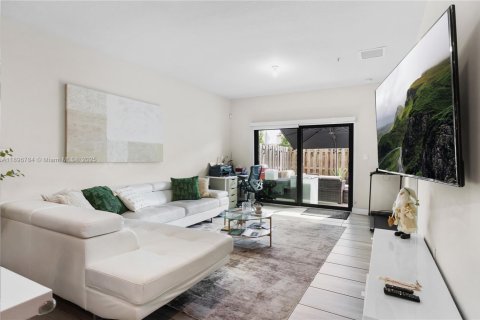 Copropriété à vendre à Doral, Floride: 3 chambres, 114.83 m2 № 1966203 - photo 11