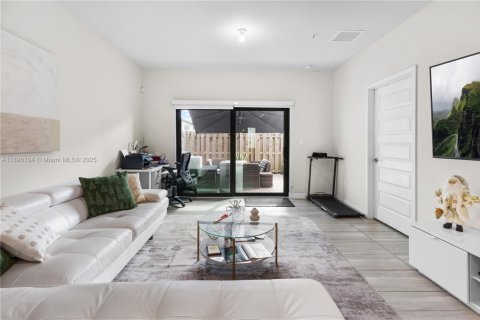 Copropriété à vendre à Doral, Floride: 3 chambres, 114.83 m2 № 1966203 - photo 8