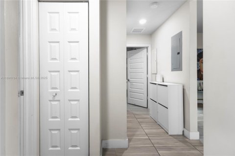 Copropriété à vendre à Doral, Floride: 3 chambres, 114.83 m2 № 1966203 - photo 17