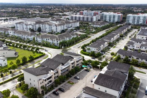 Copropriété à vendre à Doral, Floride: 3 chambres, 114.83 m2 № 1966203 - photo 21