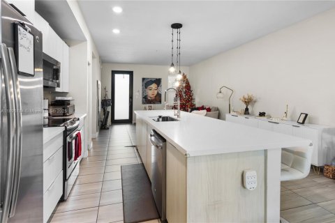 Copropriété à vendre à Doral, Floride: 3 chambres, 114.83 m2 № 1966203 - photo 5