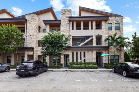 Copropriété à vendre à Doral, Floride: 3 chambres, 114.83 m2 № 1966203 - photo 2