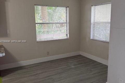 Condominio en alquiler en Sunrise, Florida, 1 dormitorio, 70.05 m2 № 1988272 - foto 4