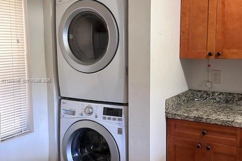 Condominio en alquiler en Sunrise, Florida, 1 dormitorio, 70.05 m2 № 1988272 - foto 3