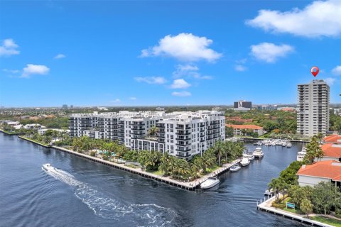 Condo in Fort Lauderdale, Florida, 2 bedrooms  № 1991764 - photo 7