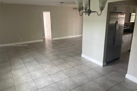 Villa ou maison à vendre à Fort Lauderdale, Floride: 3 chambres, 154.96 m2 № 1782104 - photo 3