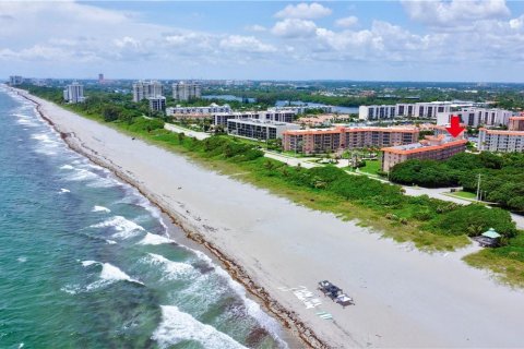 Condominio en alquiler en Boca Raton, Florida, 3 dormitorios, 146.79 m2 № 1145989 - foto 1