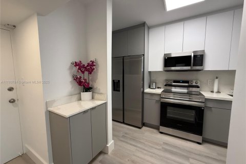 Copropriété à louer à Miami Beach, Floride: 1 chambre, 49.7 m2 № 1937277 - photo 6