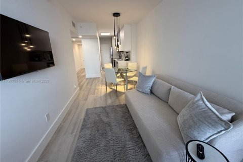 Copropriété à louer à Miami Beach, Floride: 1 chambre, 49.7 m2 № 1937277 - photo 1
