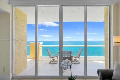 Condominio en alquiler en Sunny Isles Beach, Florida, 3 dormitorios, 205.69 m2 № 2174375 - foto 7