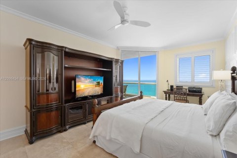 Condominio en alquiler en Sunny Isles Beach, Florida, 3 dormitorios, 205.69 m2 № 2174375 - foto 11