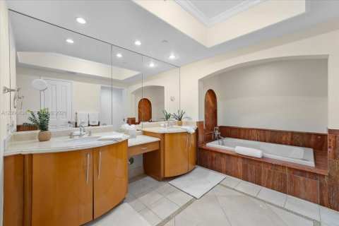 Condominio en alquiler en Sunny Isles Beach, Florida, 3 dormitorios, 205.69 m2 № 2174375 - foto 14