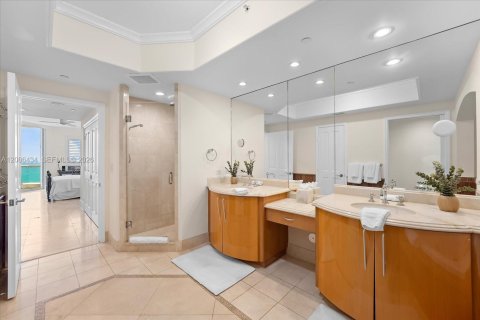 Condominio en alquiler en Sunny Isles Beach, Florida, 3 dormitorios, 205.69 m2 № 2174375 - foto 13