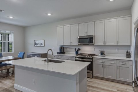 House in Riverview, Florida 4 bedrooms, 212.28 sq.m. № 2102490 - photo 30