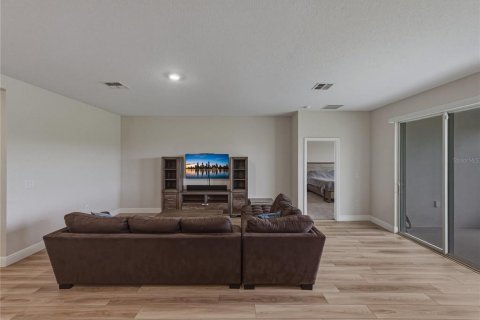 House in Riverview, Florida 4 bedrooms, 212.28 sq.m. № 2102490 - photo 25