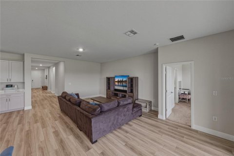 House in Riverview, Florida 4 bedrooms, 212.28 sq.m. № 2102490 - photo 26
