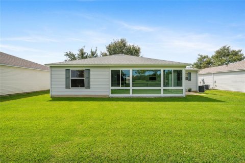 House in The Villages, Florida 2 bedrooms, 106.09 sq.m. № 1899176 - photo 30