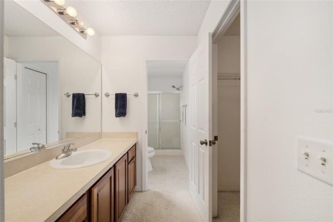 House in The Villages, Florida 2 bedrooms, 106.09 sq.m. № 1899176 - photo 17