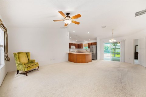 House in The Villages, Florida 2 bedrooms, 106.09 sq.m. № 1899176 - photo 6