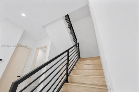 Купить таунхаус в Форт-Лодердейл, Флорида 3 спальни, № 2026030 - фото 14