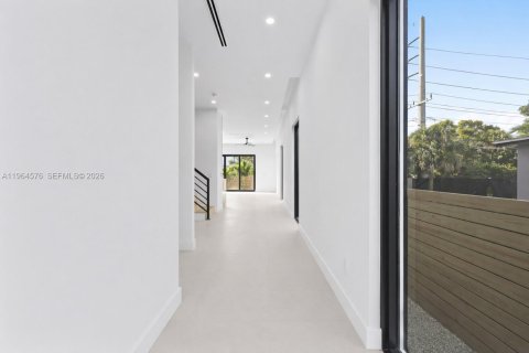 Купить таунхаус в Форт-Лодердейл, Флорида 3 спальни, № 2026030 - фото 4