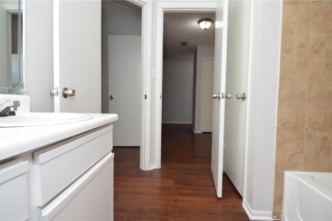Condominio en alquiler en Tampa, Florida, 1 dormitorio, 78.6 m2 № 2167739 - foto 29