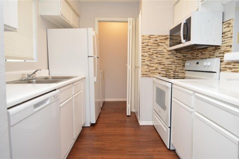 Condominio en alquiler en Tampa, Florida, 1 dormitorio, 78.6 m2 № 2167739 - foto 6