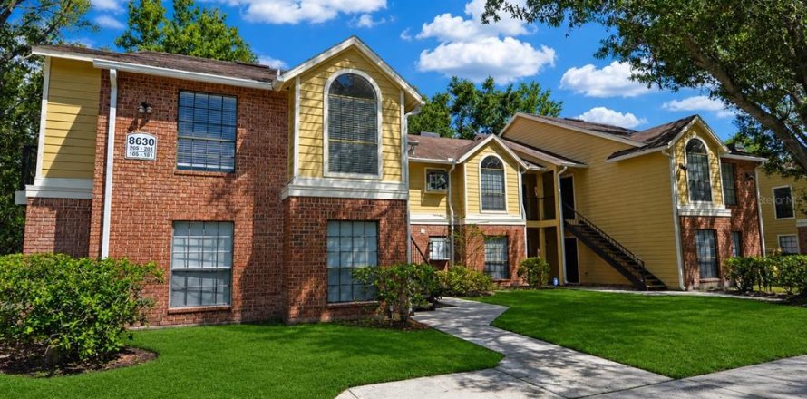 Condominio en Tampa, Florida, 1 dormitorio  № 2167739