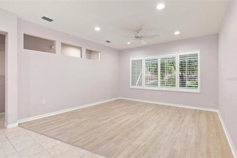 House in Summerfield, Florida 2 bedrooms, 197.05 sq.m. № 2308055 - photo 11