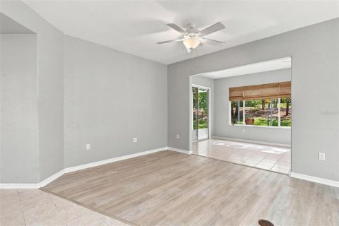 House in Summerfield, Florida 2 bedrooms, 197.05 sq.m. № 2308055 - photo 24