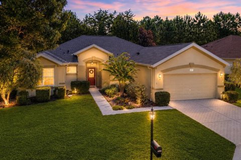 House in Summerfield, Florida 2 bedrooms, 197.05 sq.m. № 2308055