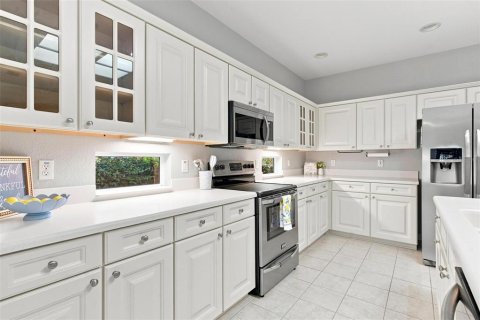 House in Summerfield, Florida 2 bedrooms, 197.05 sq.m. № 2308055 - photo 18